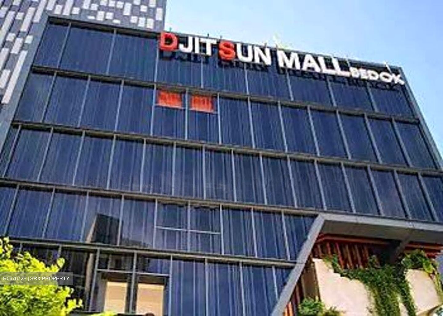 Bedok Town Centre (D16), Retail #523599961